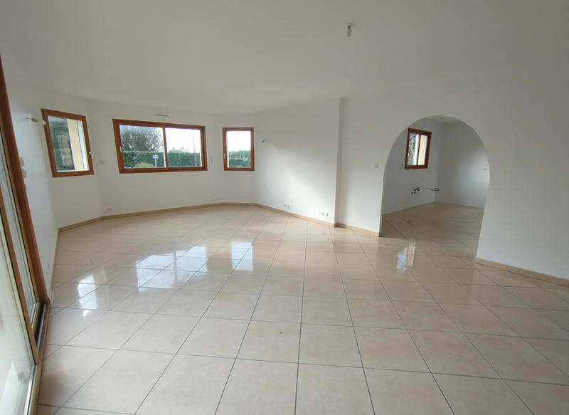 Maison - 102 m² - 5 pièces