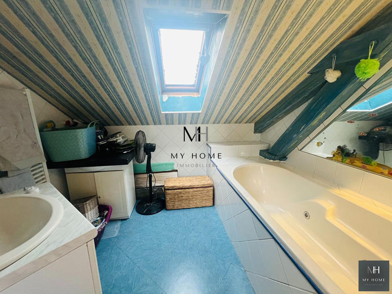 Maison - 100 m² - 4 pièces