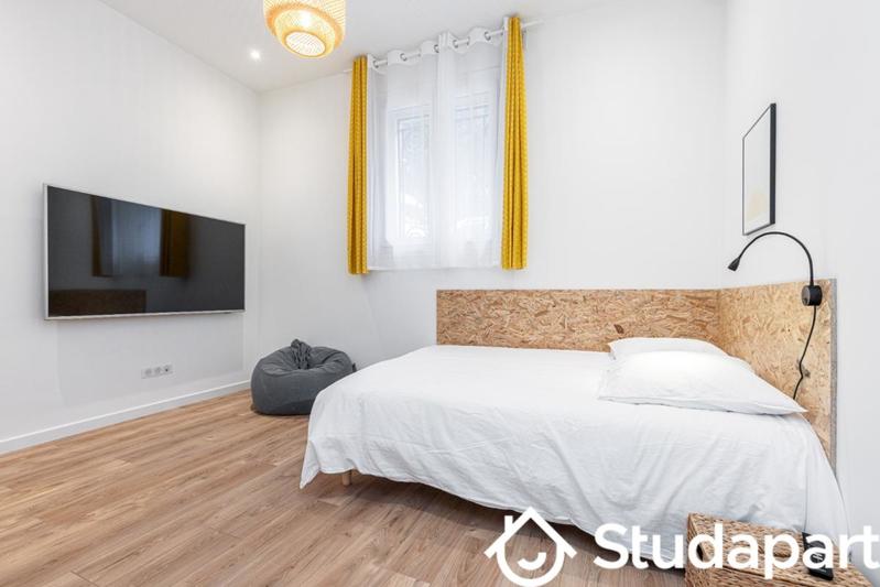 Chambre - 89 m² - 1 pièce