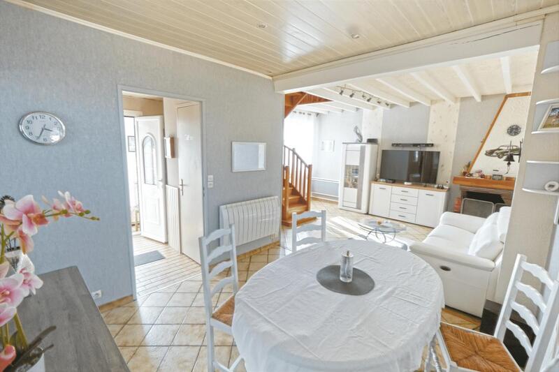 Maison - 90 m² - 5 pièces
