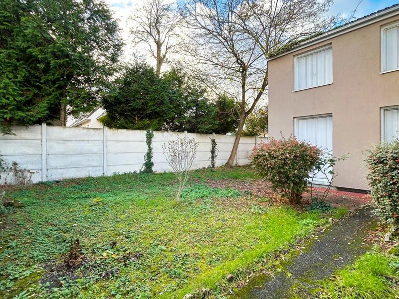 Maison - 84 m² - 4 pièces