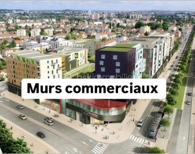 Local commercial - 83 m² - 1 pièce