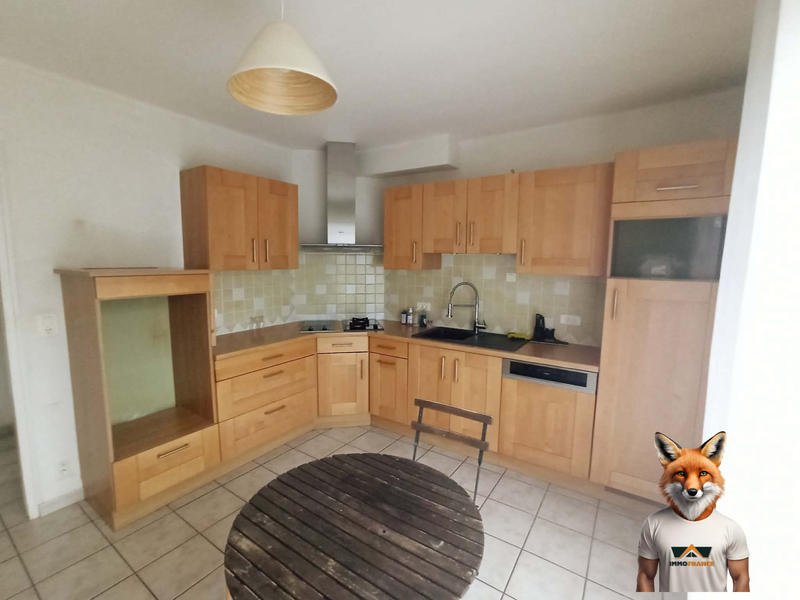 Maison traditionnelle - 180 m² - 7 pièces