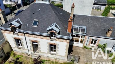 Maison de ville - 192 m² - 10 pièces