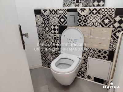 Chambre - 10 m² - 6 pièces