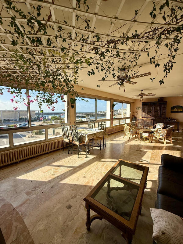 Appartement - 205 m² - 5 pièces