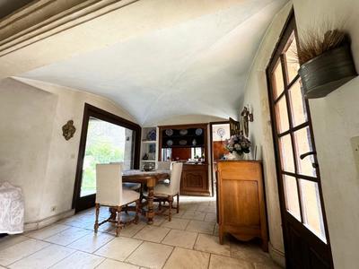 Villa - 200 m² - 6 pièces