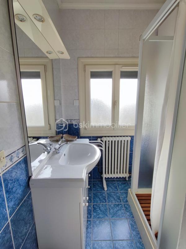 Maison - 96 m² - 5 pièces