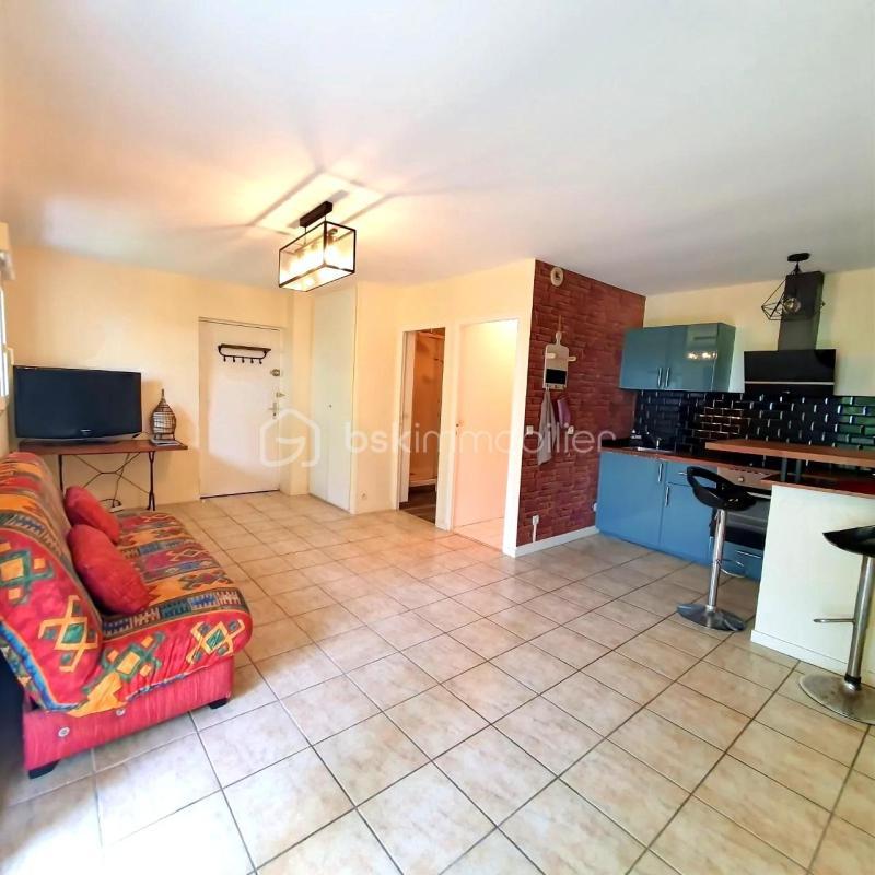 Studio - 30 m² - 1 pièce