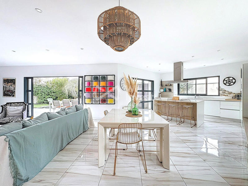 Villa - 140 m² - 5 pièces