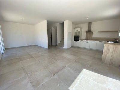 Maison - 80 m² - 4 pièces