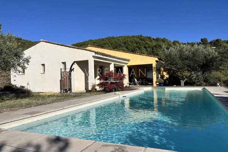 Villa - 150 m² - 5 pièces