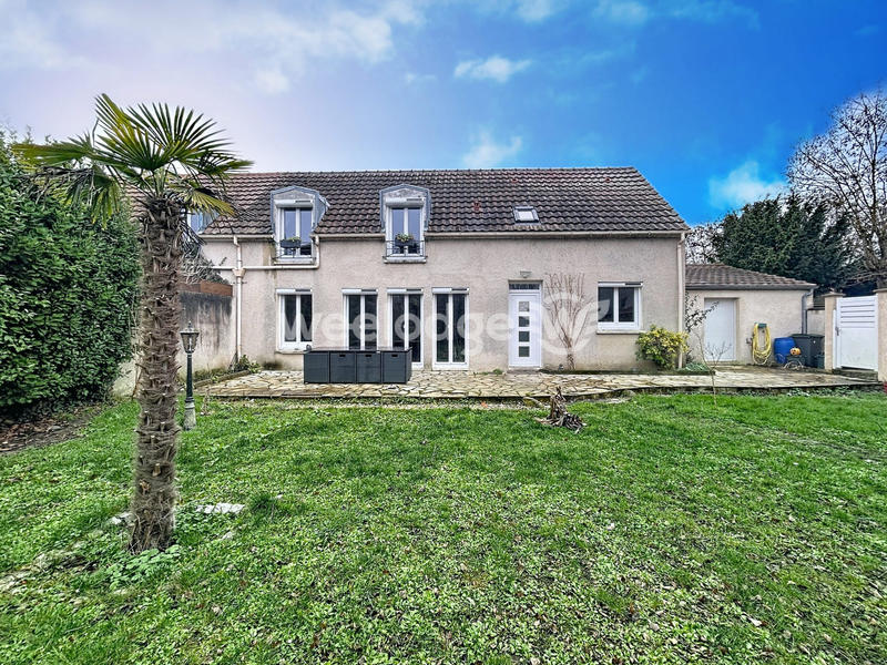 Maison - 105 m² - 5 pièces