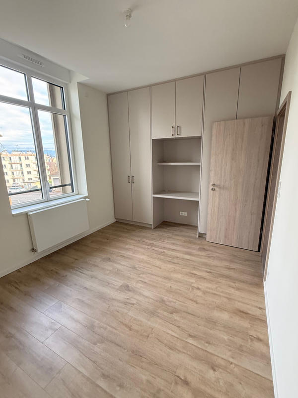 Appartement - 79 m² - 4 pièces