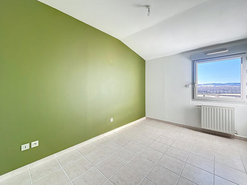 Appartement - 94 m² - 4 pièces