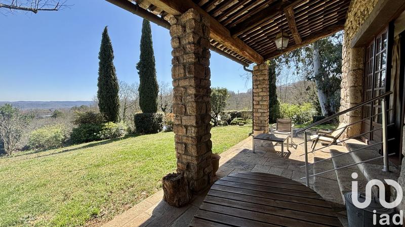 Maison - 193 m² - 7 pièces