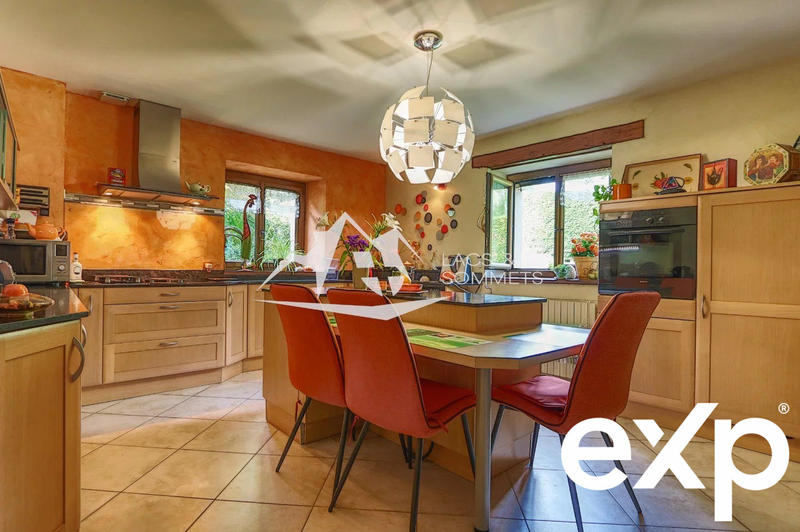 Ferme - 210 m² - 8 pièces