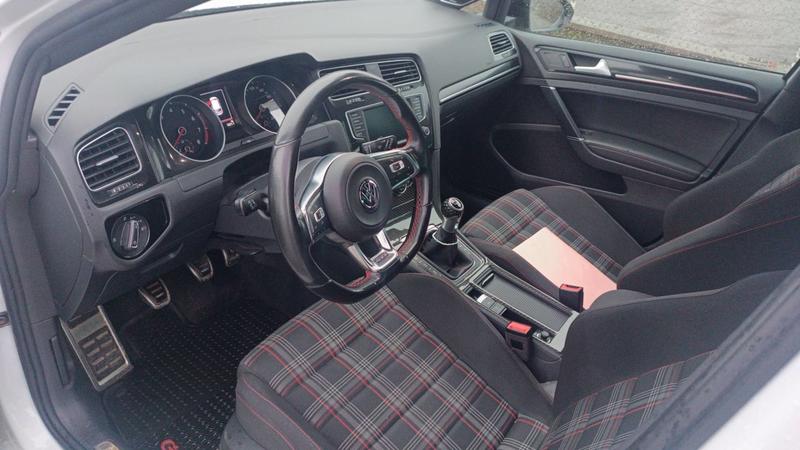 Volkswagen Golf 2.0 Tsi 220 Gti