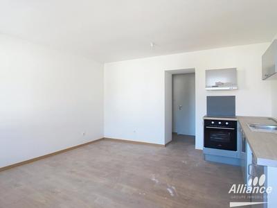 Maison de village - 400 m² - 14 pièces