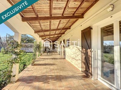 Propriété - 310 m² - 10 pièces