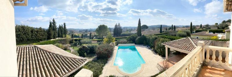 Maison - 192 m² - 6 pièces