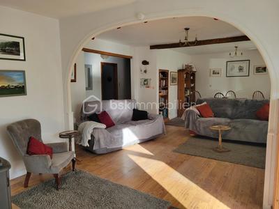 Maison traditionnelle - 127 m² - 5 pièces