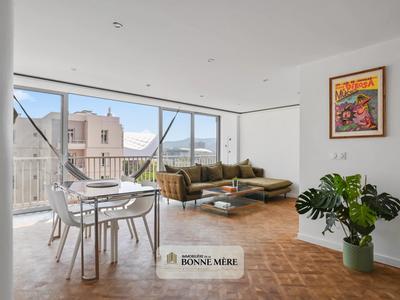 Appartement - 100 m² - 4 pièces