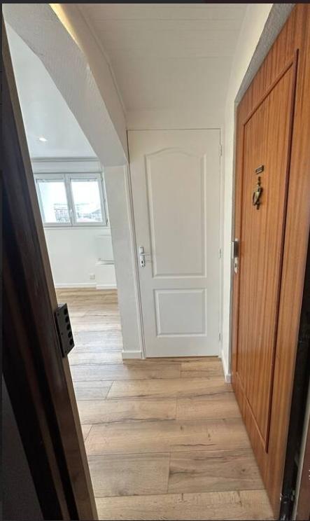 Studio - 28 m² - 1 pièce