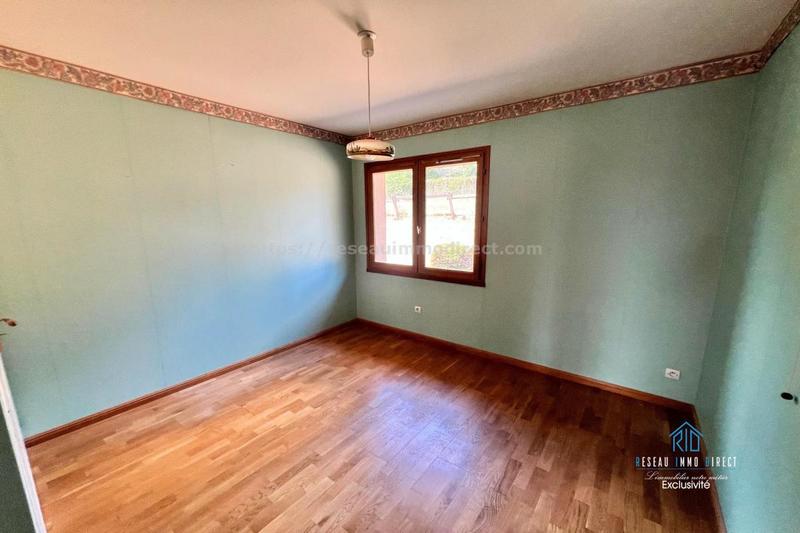 Maison traditionnelle - 148 m² - 6 pièces