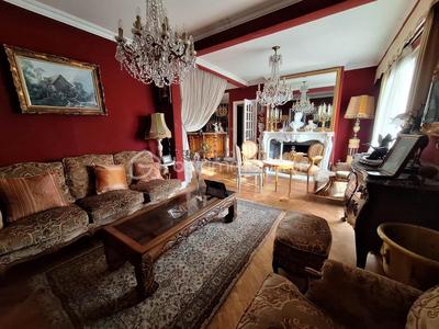 Immeuble - 268 m² - 8 pièces