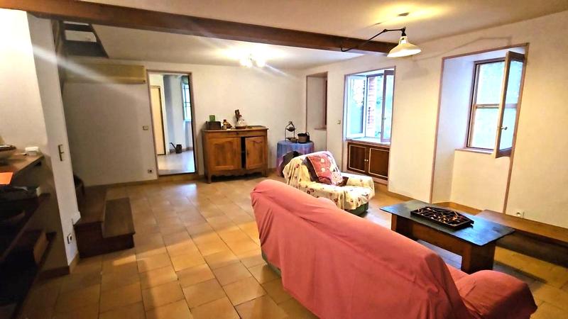 Maison - 180 m² - 10 pièces