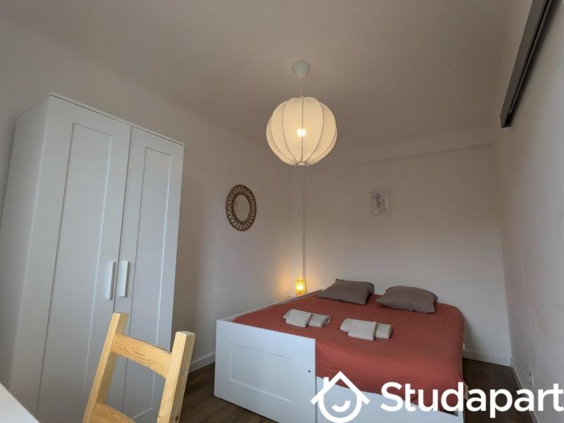 Chambre - 10 m² - 1 pièce