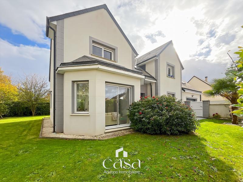 Maison contemporaine - 162 m² - 8 pièces