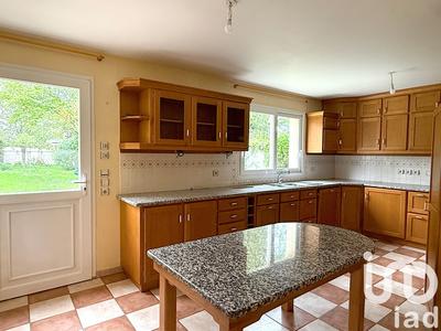 Maison - 185 m² - 8 pièces