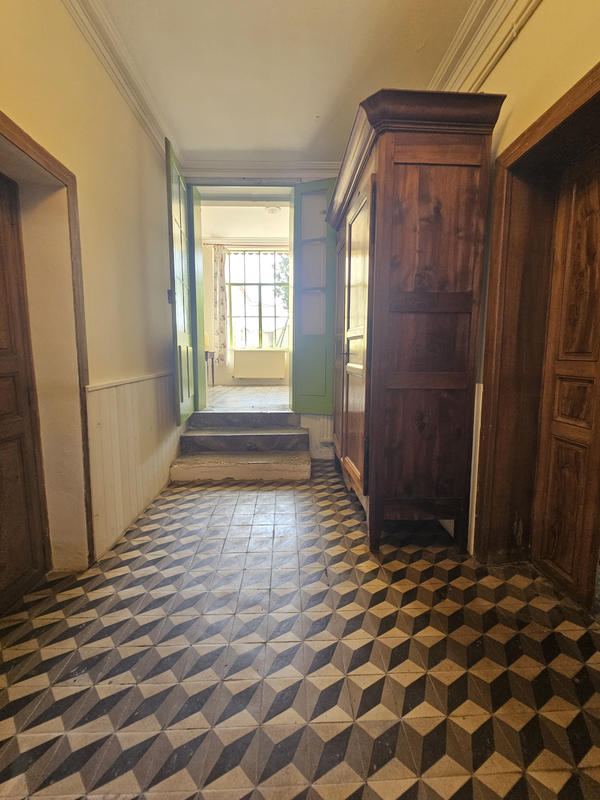 Maison de village - 218 m² - 8 pièces