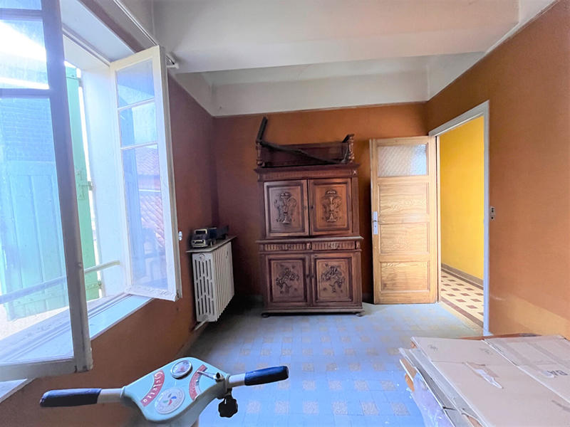 Maison - 554 m² - 7 pièces