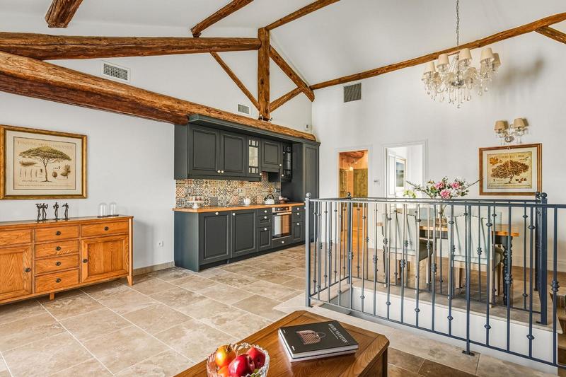 Maison - 200 m² - 7 pièces