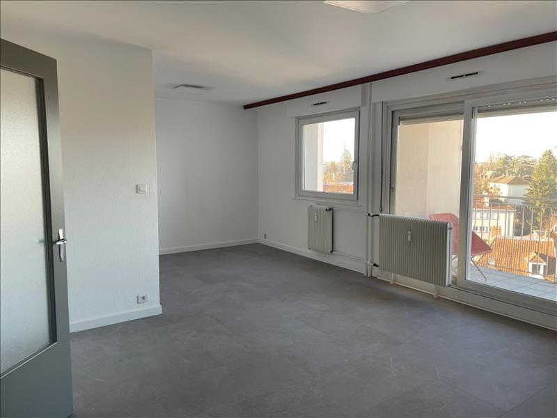 Appartement - 80 m² - 3 pièces