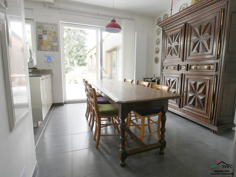 Maison - 329 m² - 14 pièces