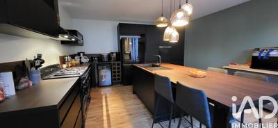 Maison - 122 m² - 3 pièces