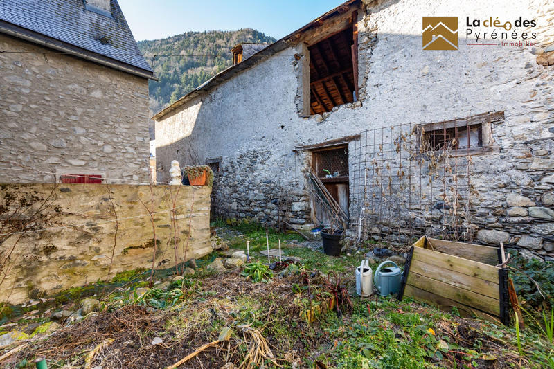 Maison ancienne - 170 m² - 2 pièces