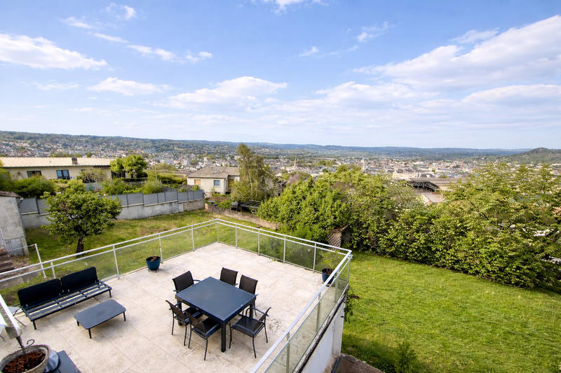 Maison - 100 m² - 5 pièces