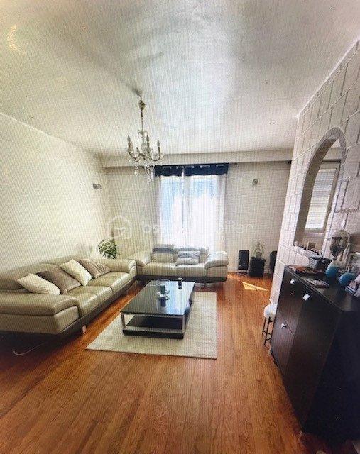 Appartement - 64 m² - 4 pièces