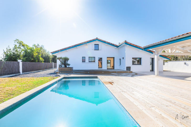 Maison - 165 m² - 6 pièces