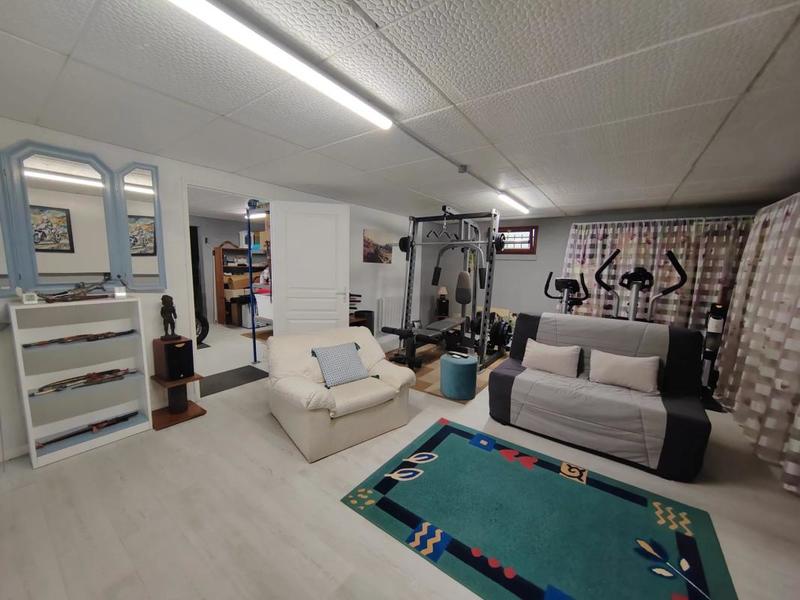 Maison - 140 m² - 6 pièces