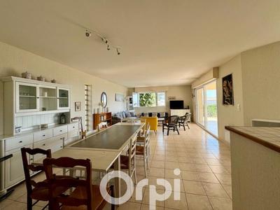 Maison - 125 m² - 6 pièces