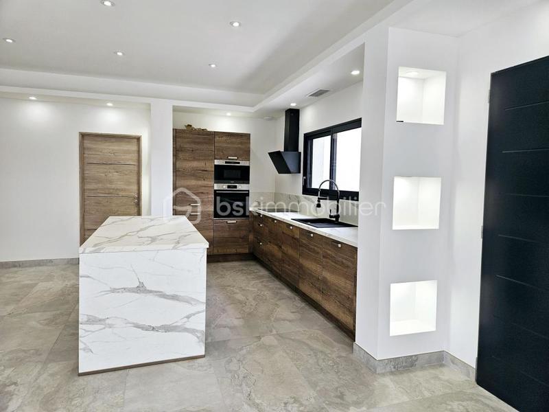 Maison - 137 m² - 5 pièces