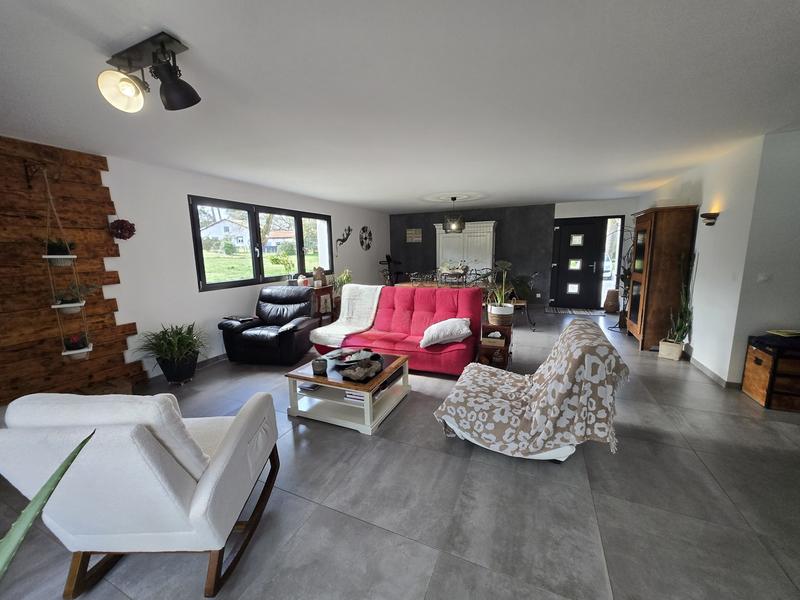 Maison contemporaine - 141 m² - 5 pièces