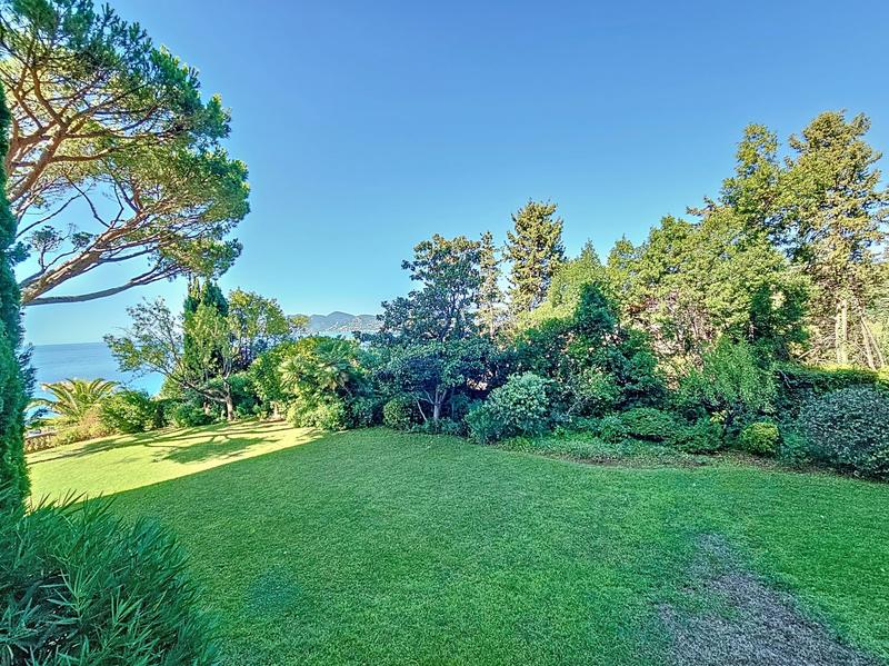 Appartement - 95 m² - 4 pièces