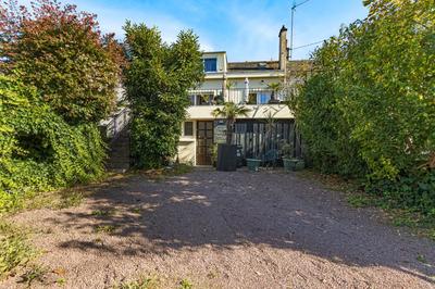 Maison - 169 m² - 8 pièces